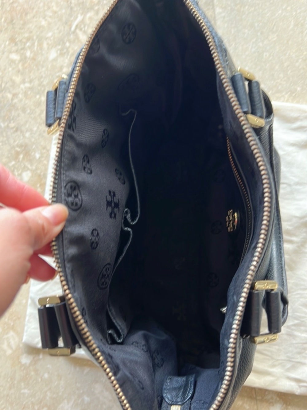 Bag - Picture 2 of 5